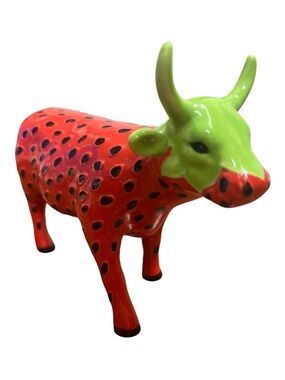 Cow Parade Strawberry Cow 2004 Porcelain Figurine #7338